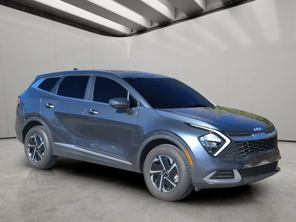 Used 2023 Gravity Gray Kia LX image 5