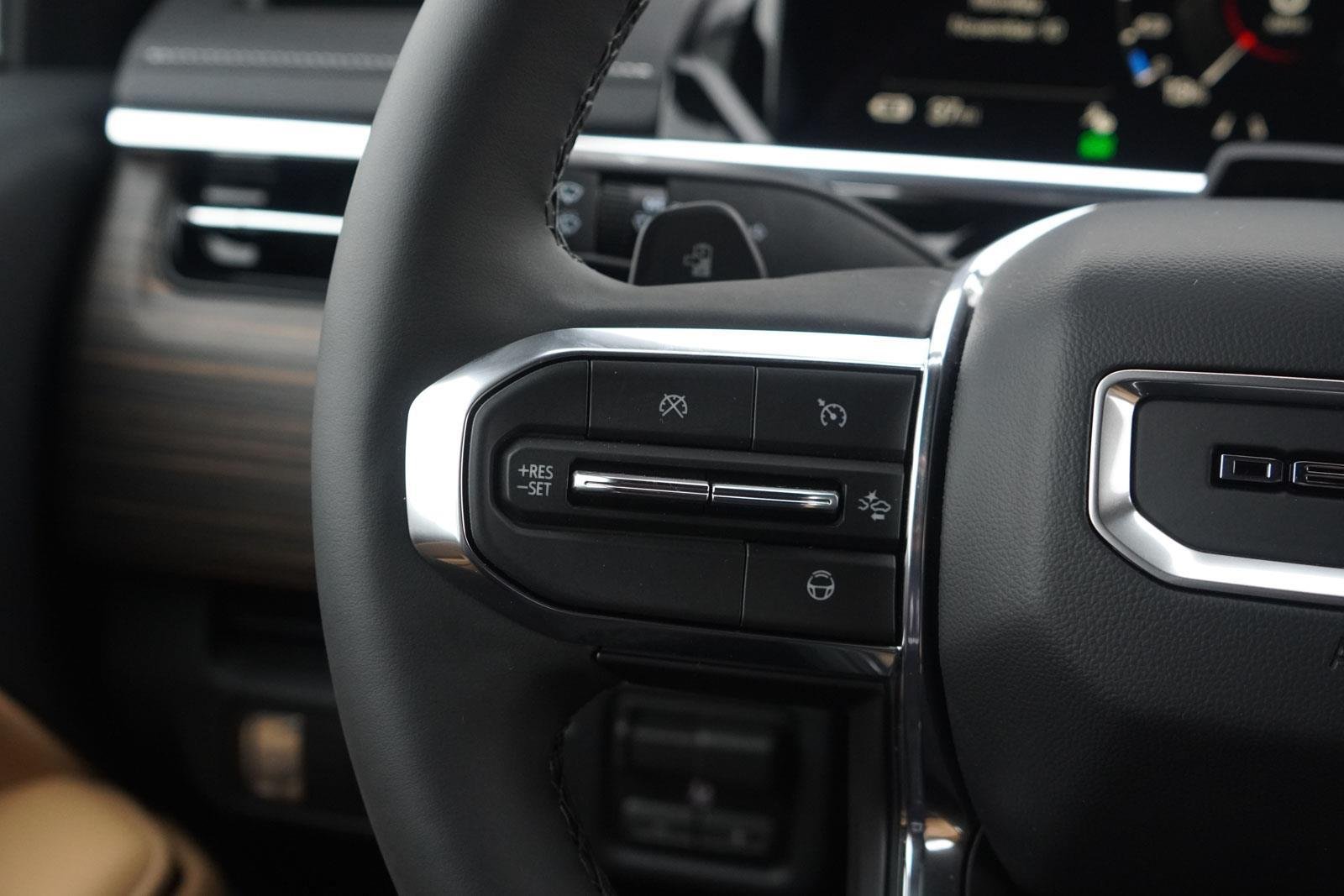 New 2026 Glacier White Tricoat GMC Denali Standard Range image 17