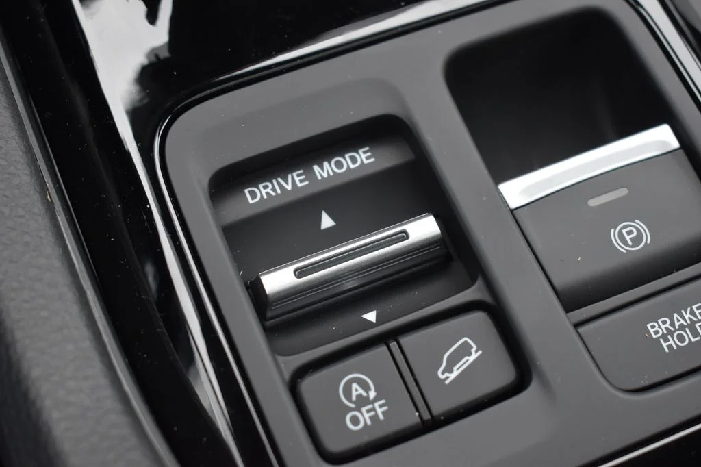 2025 Honda Pilot Touring - Photo 25