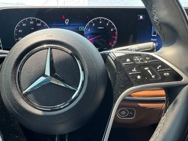 Used 2024 Green Mercedes-Benz GLE 350 image 27
