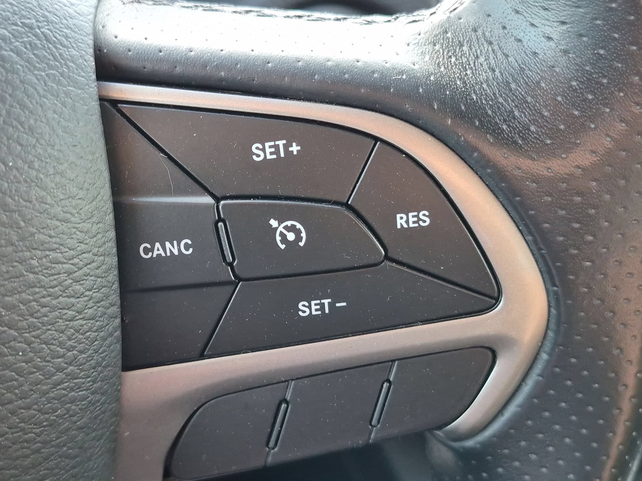 Used 2019 Billet Clearcoat Dodge SXT image 18