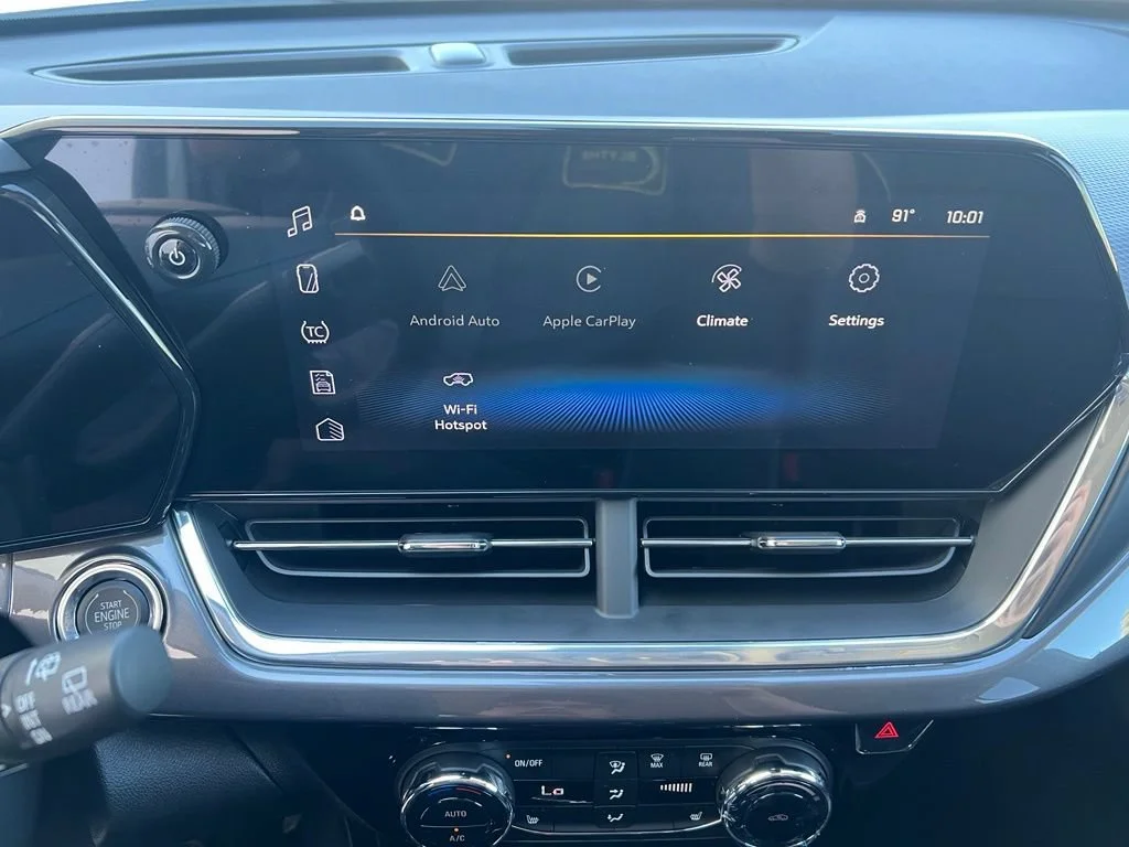 New 2026 Cacti Green Chevrolet ACTIV image 13