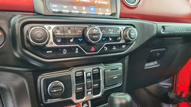 Used 2023 Red Jeep Rubicon image 27