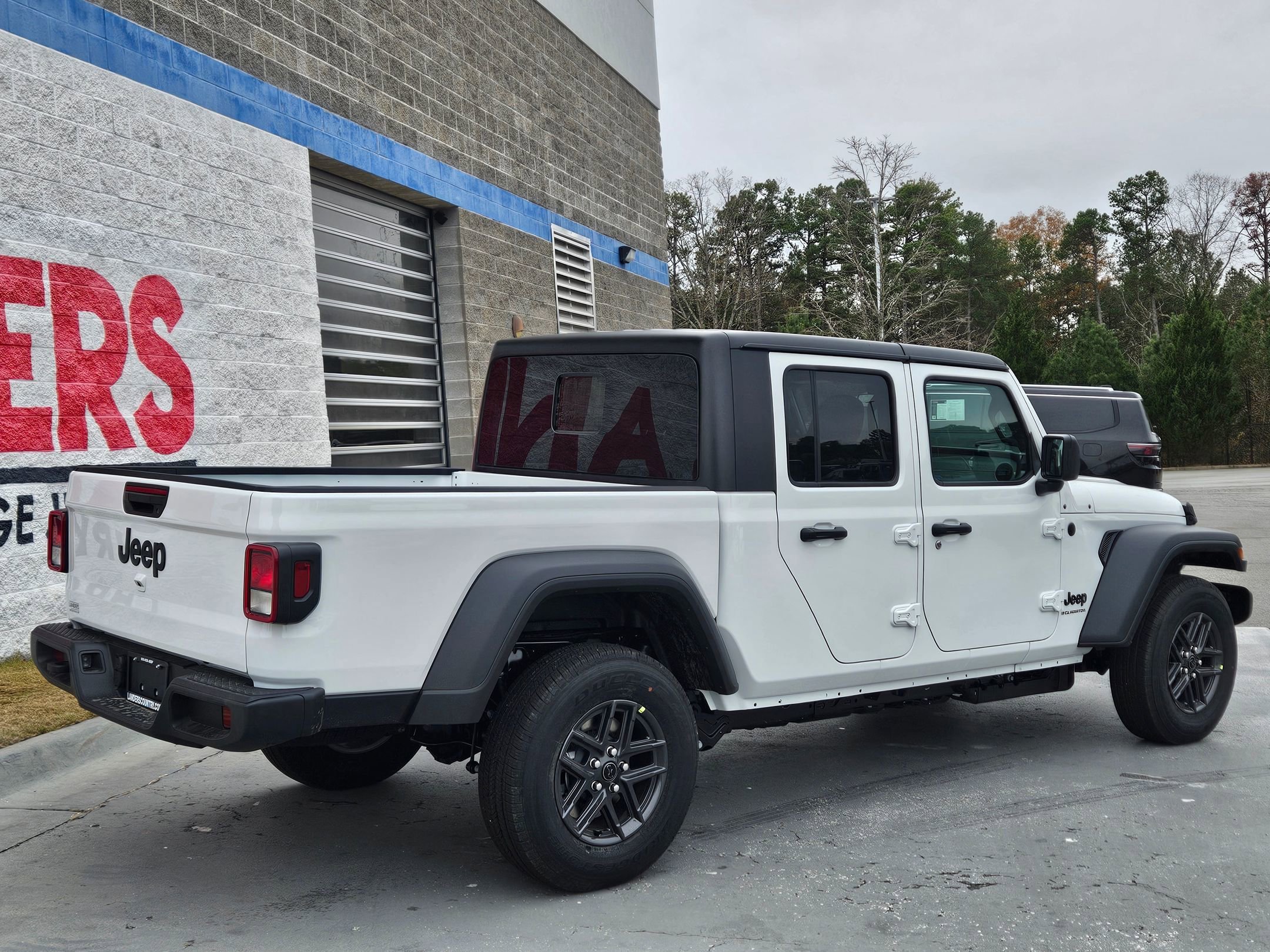 New 2026 Bright White Clear-Coat Exterior Paint Jeep Sport S image 7