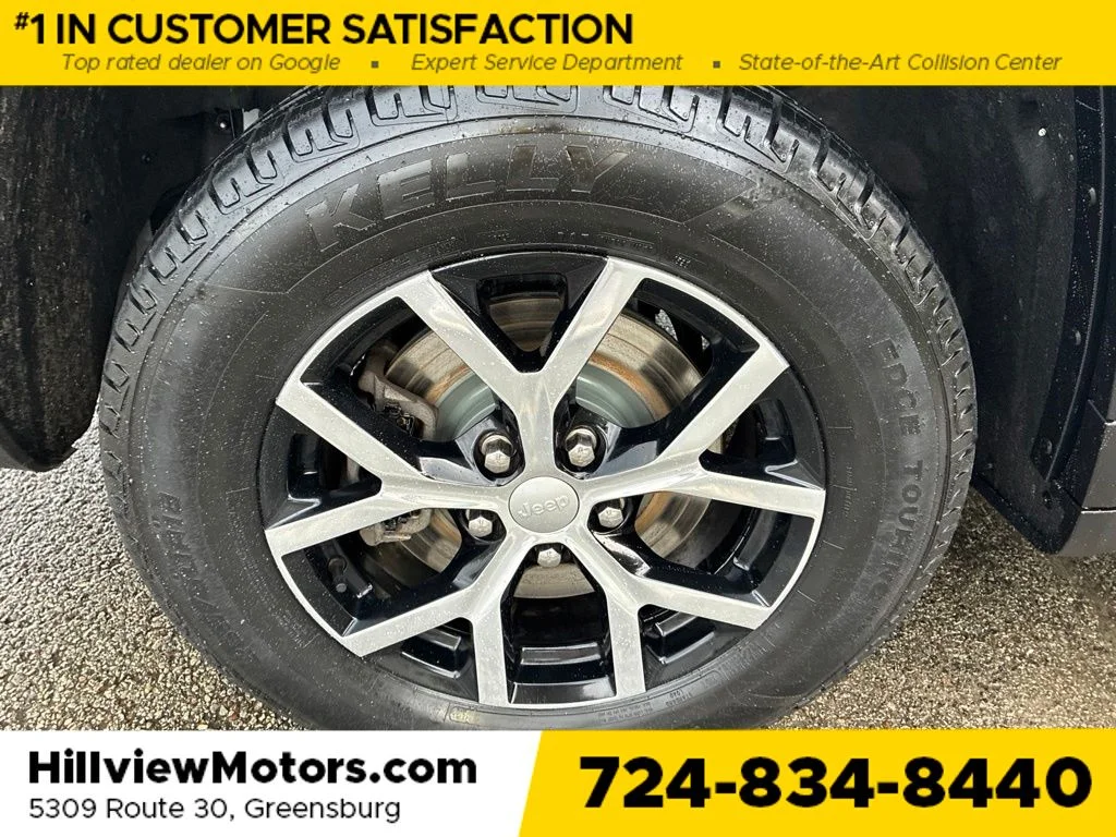 Used 2023 Bright White Clearcoat Jeep Limited image 12
