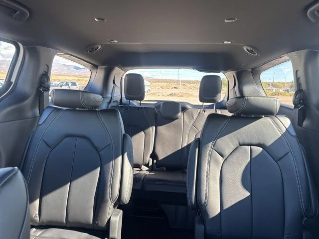 2026 Chrysler Pacifica Select - Photo 24