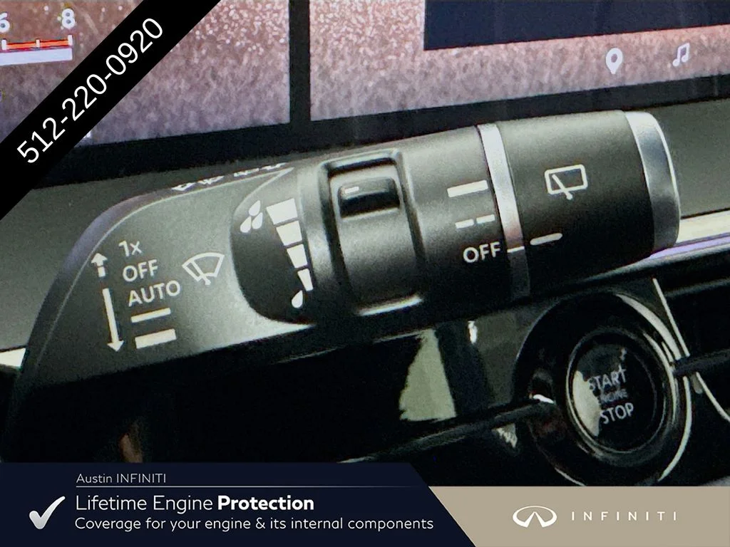 New 2027 2T RADIANT WHIT INFINITI SPORT image 15