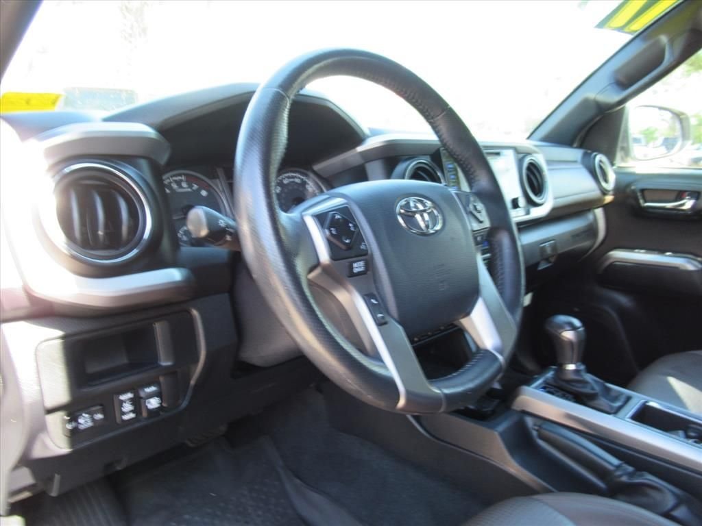 Used 2017 Silver Toyota Limited image 17