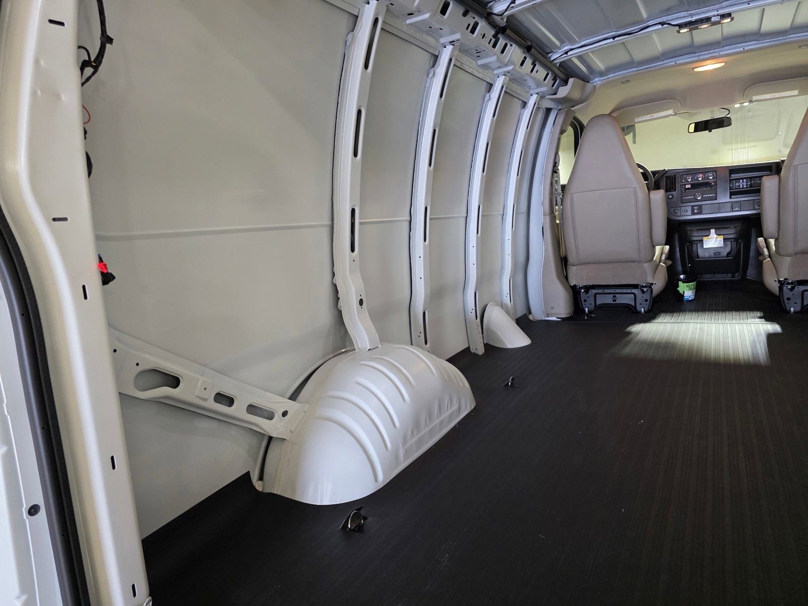2026 Chevrolet Express Cargo Work Van - Photo 17