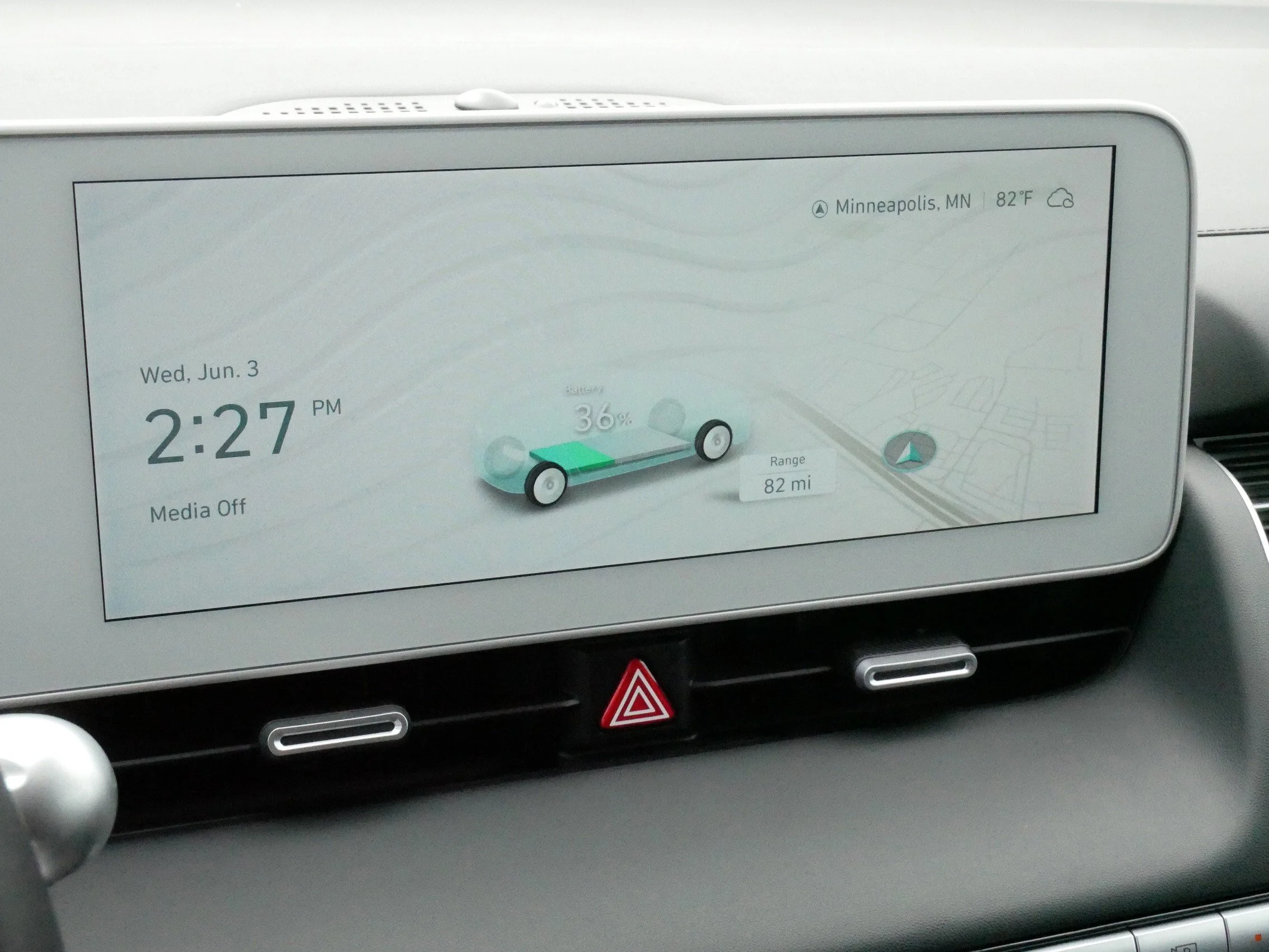 Used 2024 Atlas White Hyundai SEL image 27