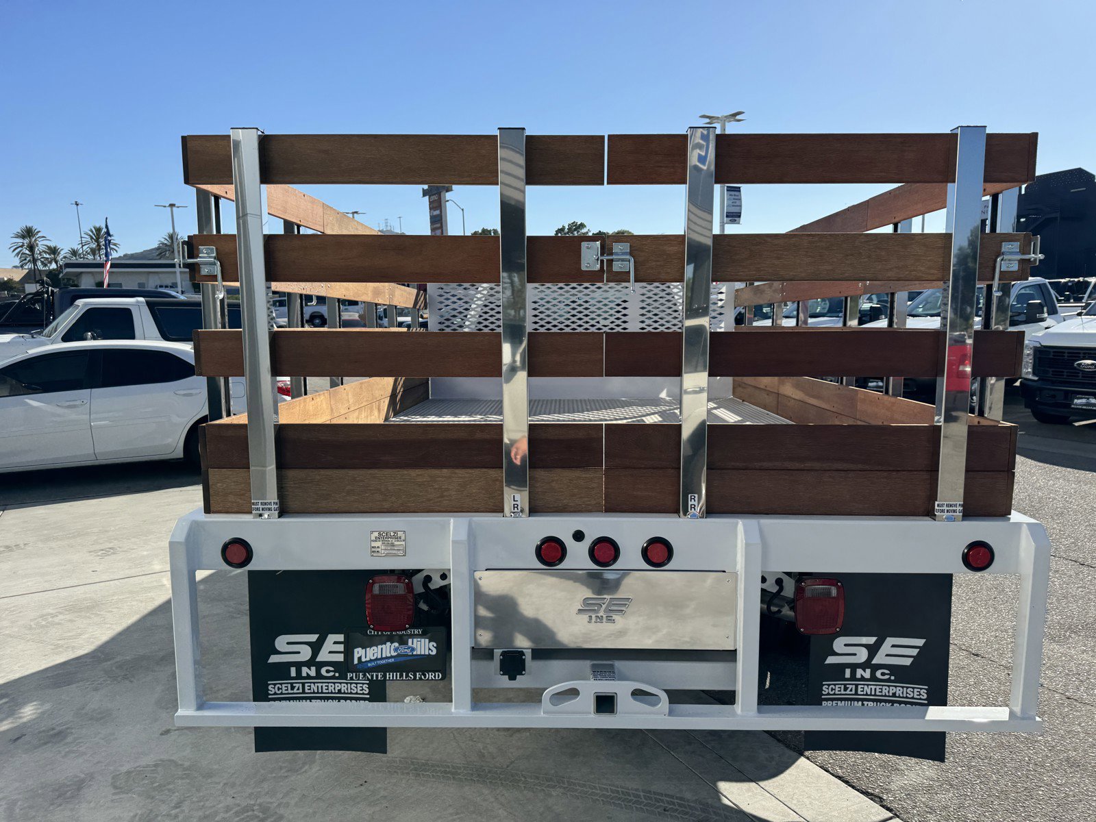 New 2024 Oxford White Ford F-550® XL image 12