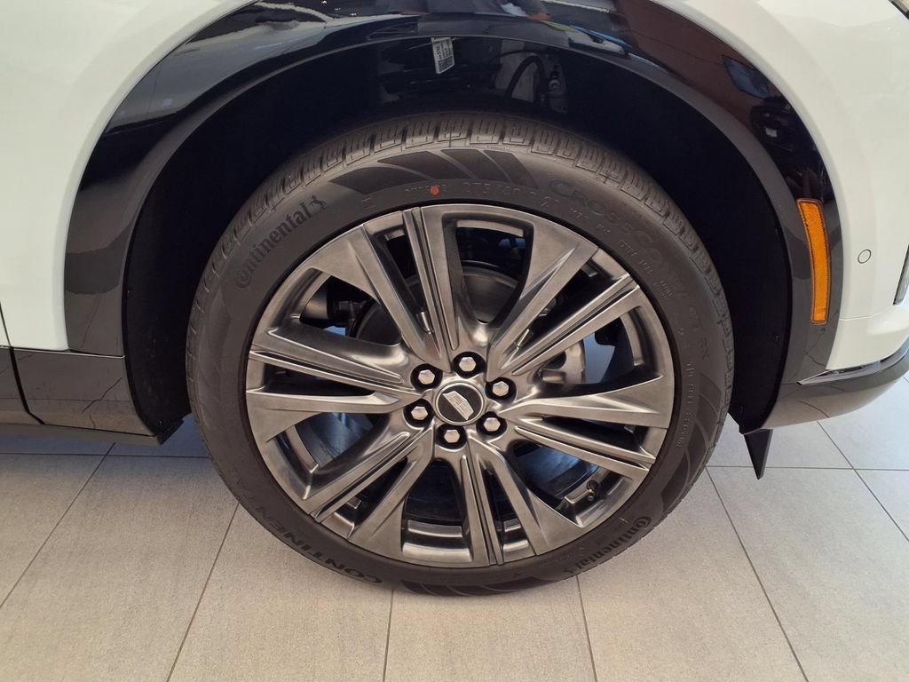 2027 Cadillac OPTIQ Premium Sport - Photo 4