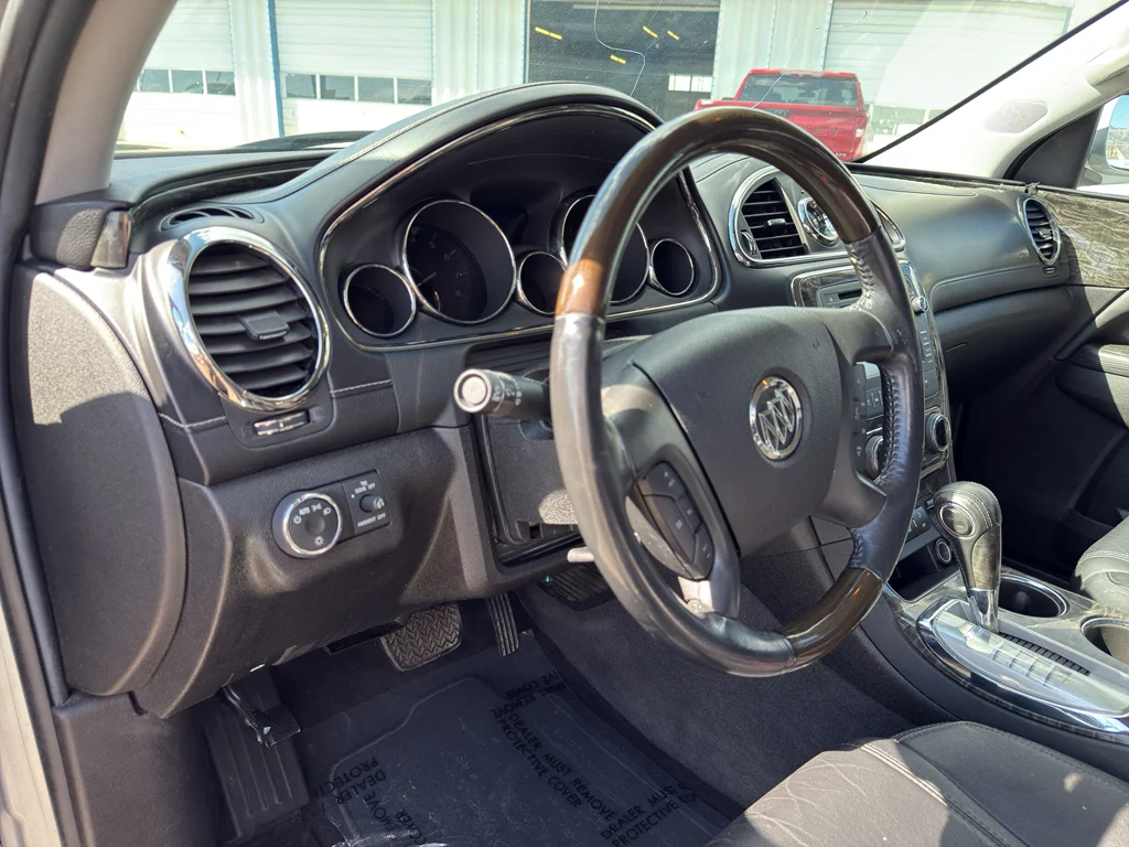 Used 2013 Quicksilver Metallic Buick Leather image 11