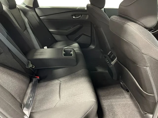 New 2026 Platinum White Pearl Honda LX image 23