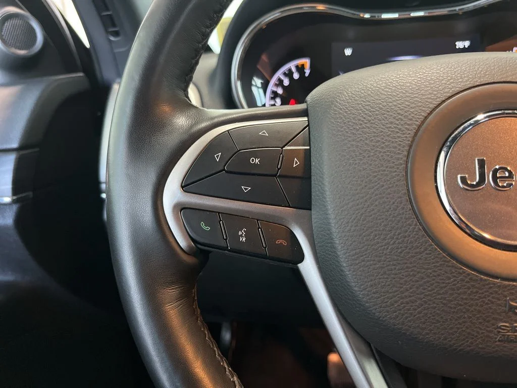Used 2022 Black Jeep Limited image 6