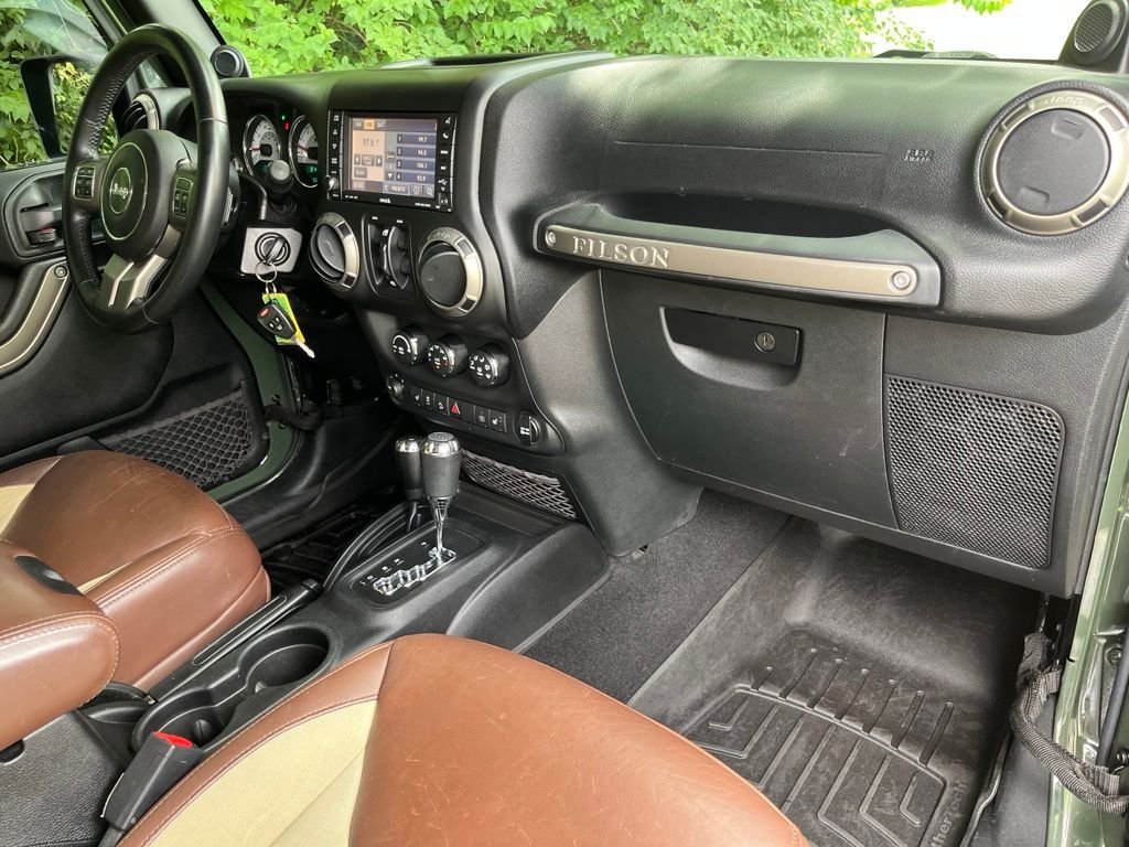 Used 2014 Black Clearcoat Jeep Unlimited Rubicon image 42