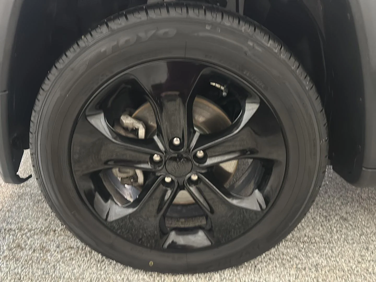 Used 2019 White Clearcoat Jeep Altitude image 17