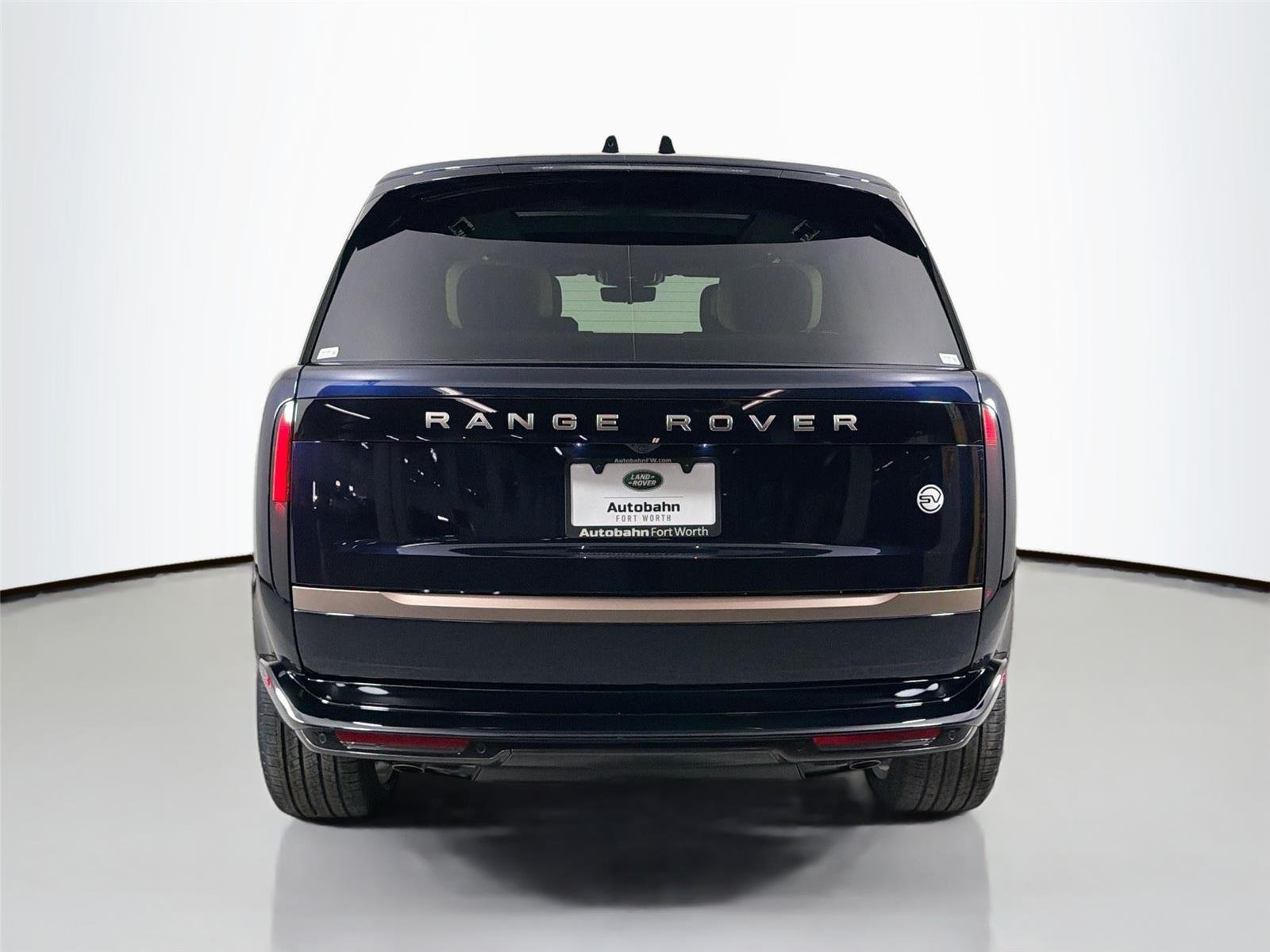 New 2026 Constellation Blue Ultra Metallic Gloss LAND ROVER SV Signature Suite image 6