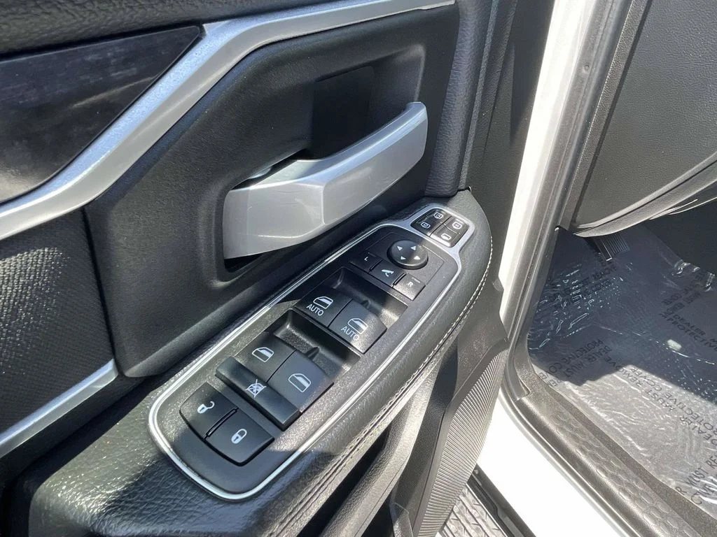 2024 RAM Ram 3500 Pickup Big Horn - Photo 25
