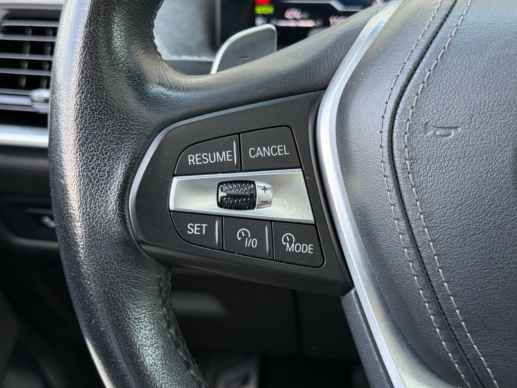 Used 2024 White BMW xDrive40i image 27