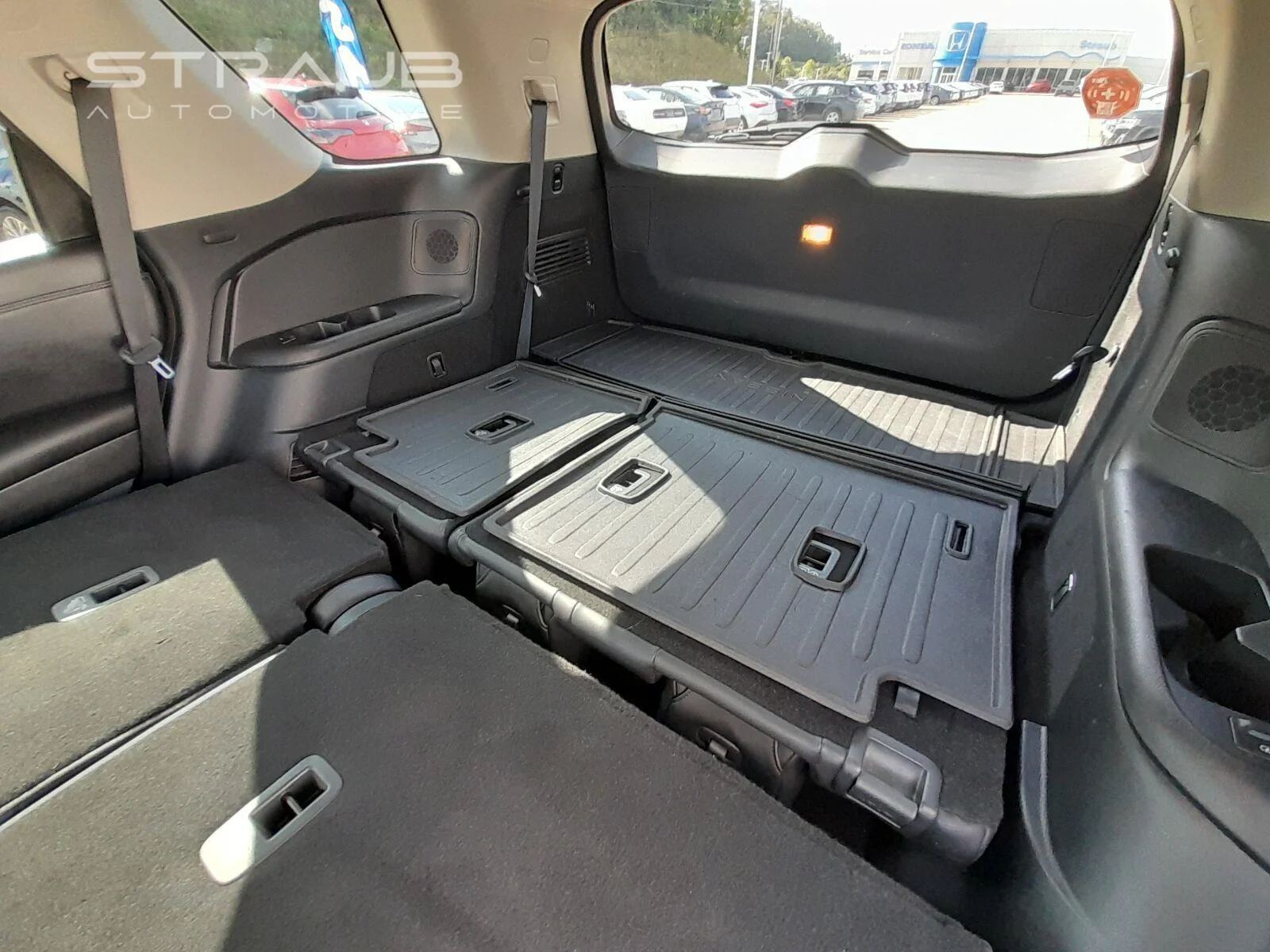 Used 2022 Scarlet Ember Tintcoat Nissan Platinum image 59