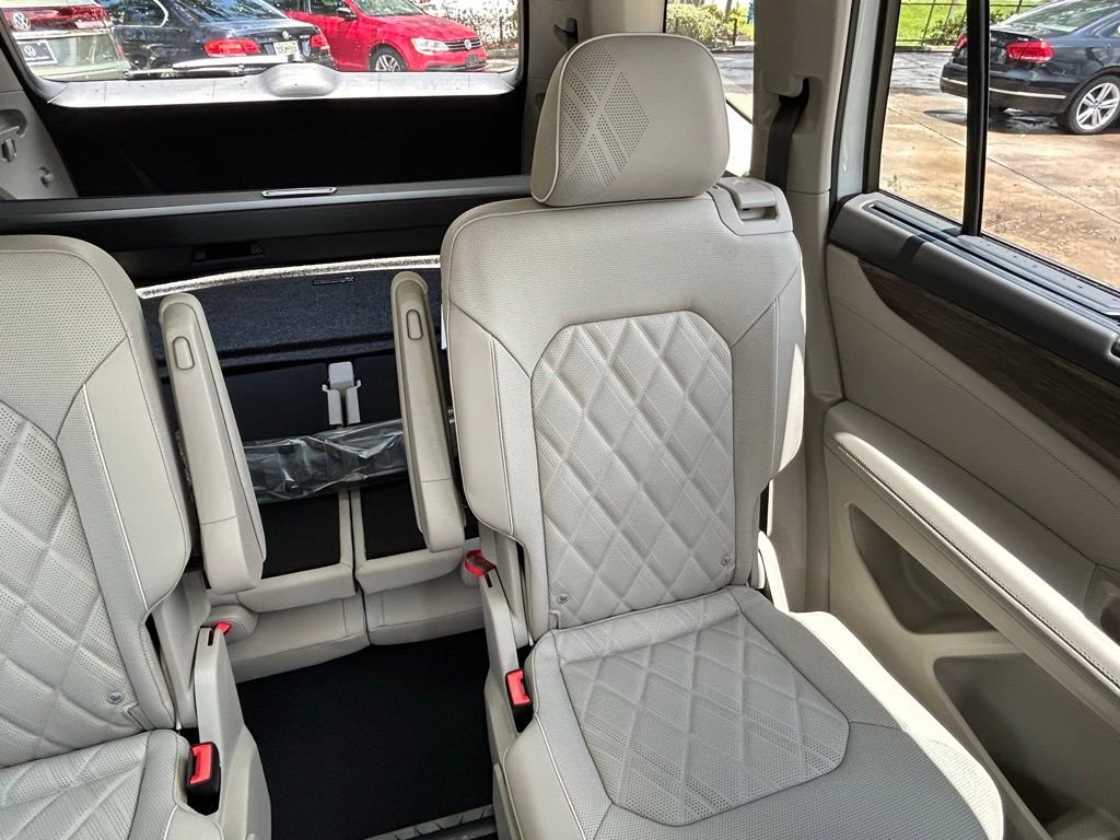 New 2026 White/off-white Volkswagen 2.0T SEL Premium R-Line image 13
