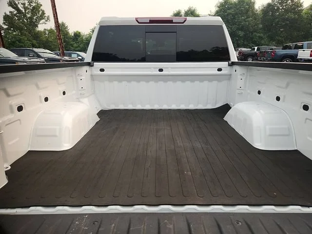 2025 Chevrolet Silverado 1500 LTZ - Photo 30