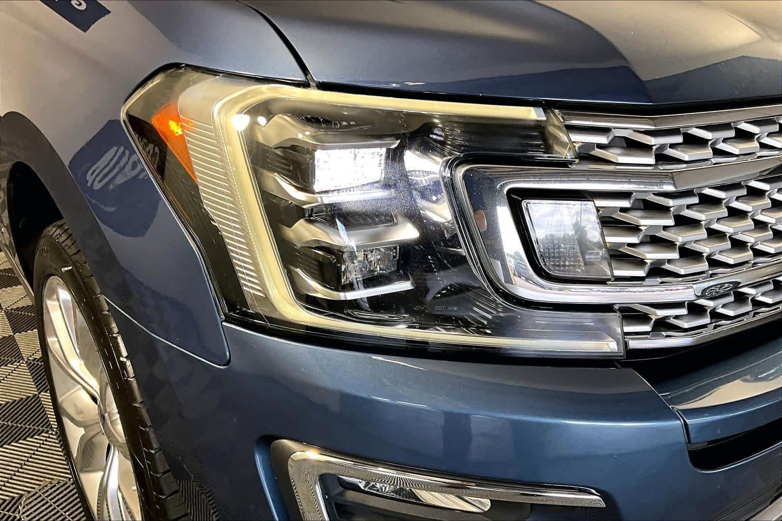 Used 2019 Blue Ford Platinum image 27