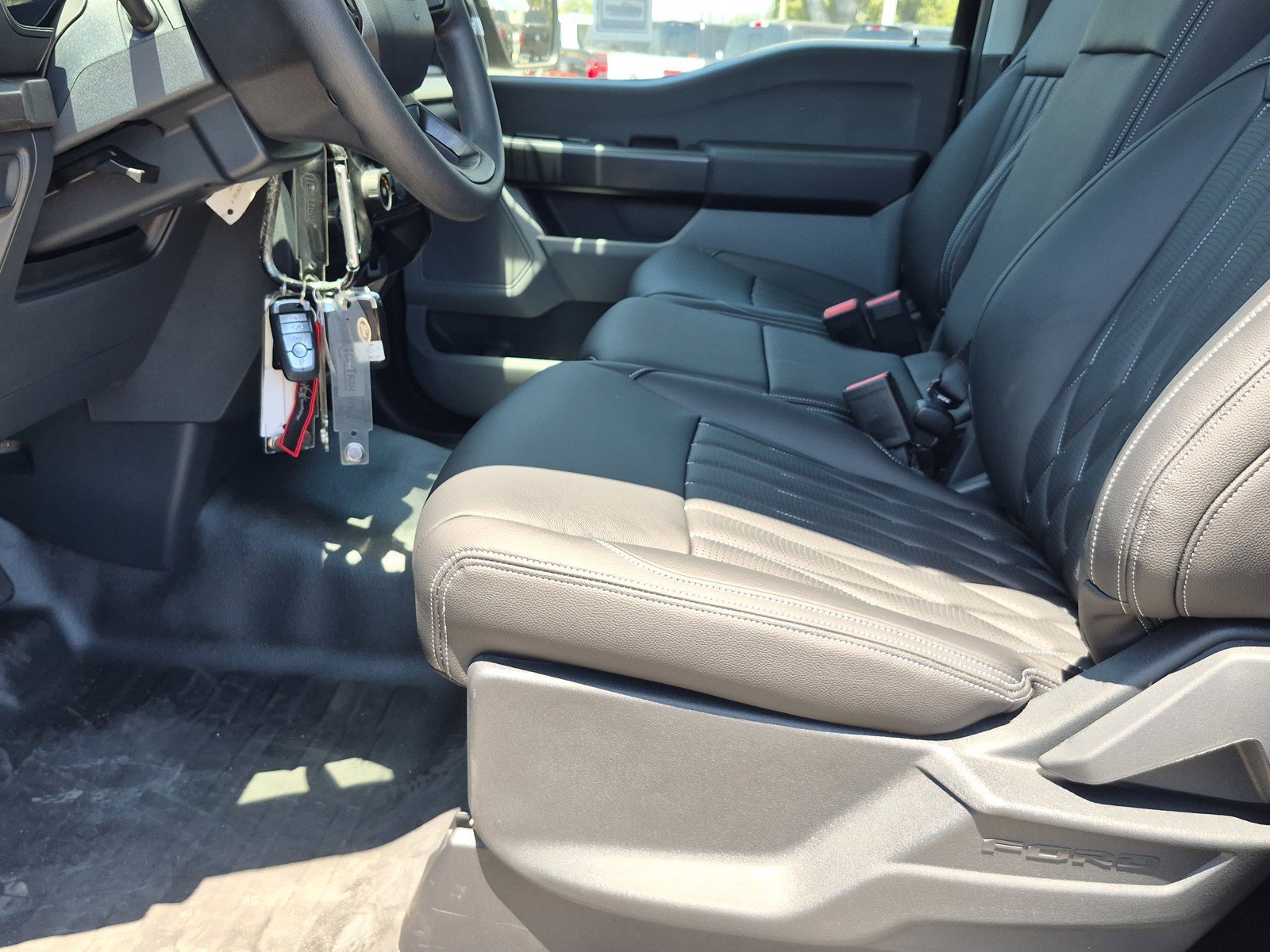 New 2026 Agate Black Metallic Ford XL image 14