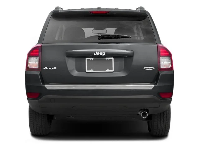 Used 2016 Granite Crystal Metallic Clearcoat Jeep High Altitude Edition image 10
