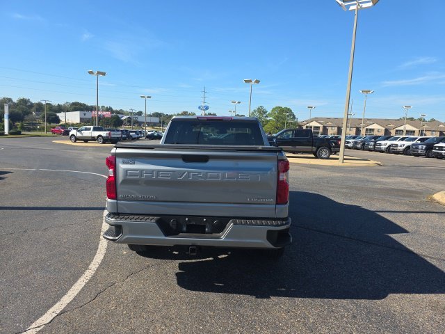 Used 2025 Gray Chevrolet Custom image 4