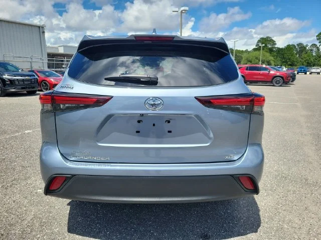 2024 Toyota Highlander XLE - Photo 9