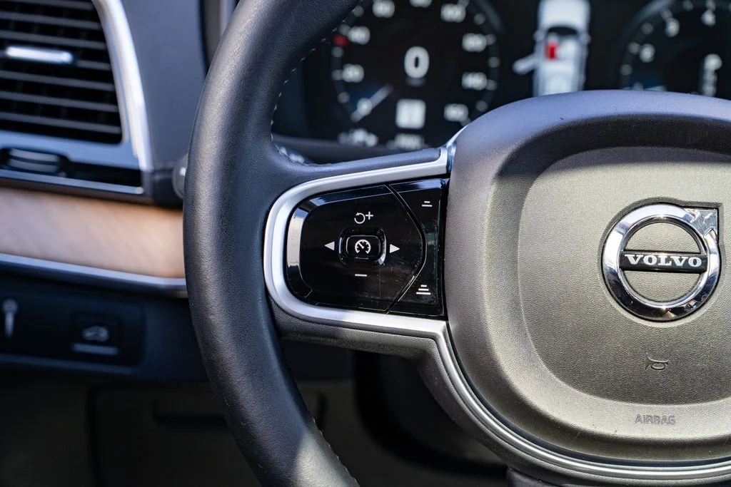 Used 2019 Black Volvo T6 Inscription image 14