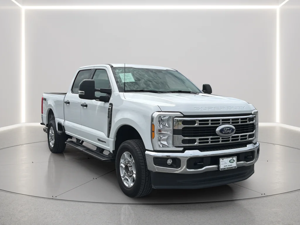 Used 2025 White Ford XLT image 10