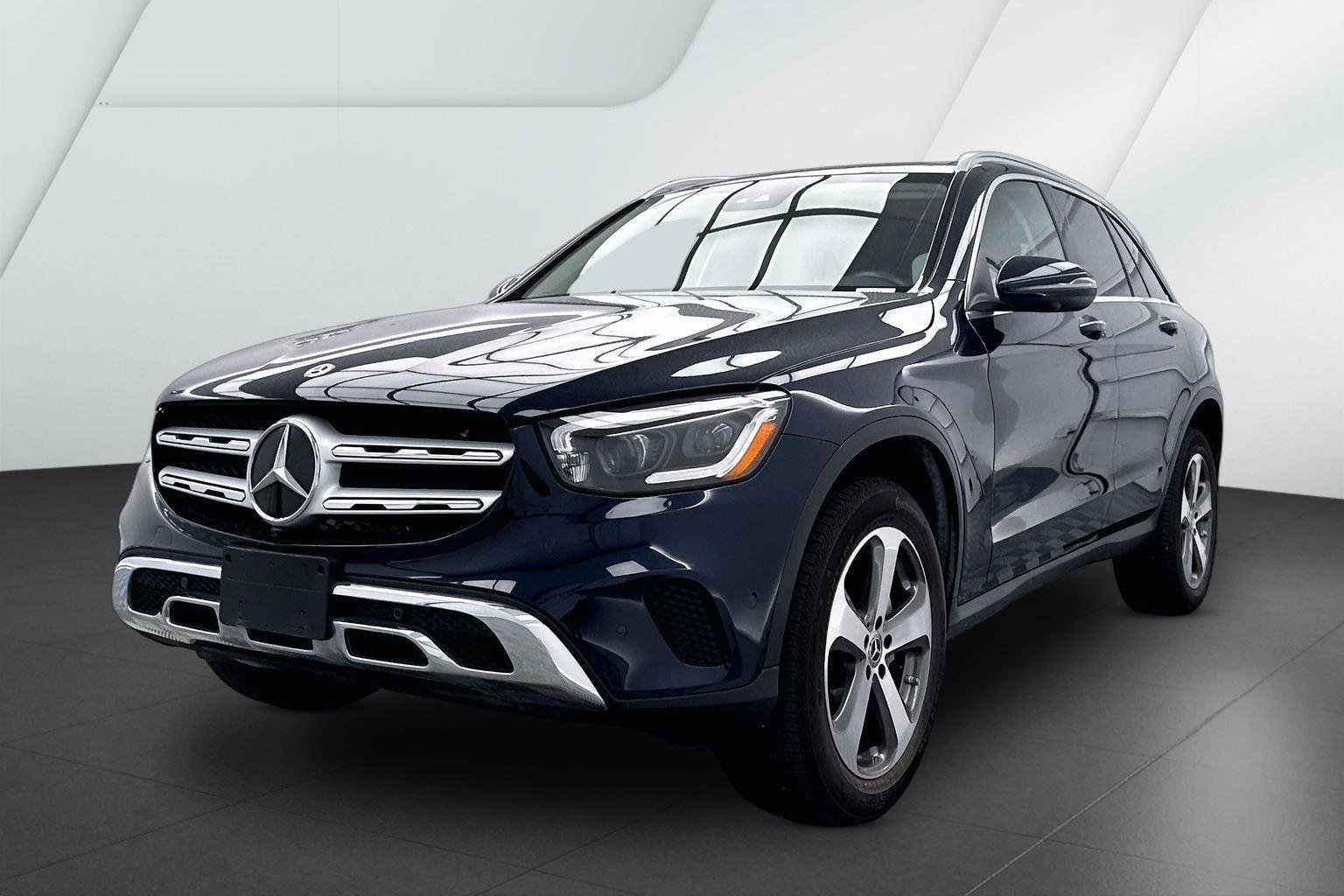 Used 2022 Lunar Blue Metallic Mercedes-Benz GLC 300 image 3