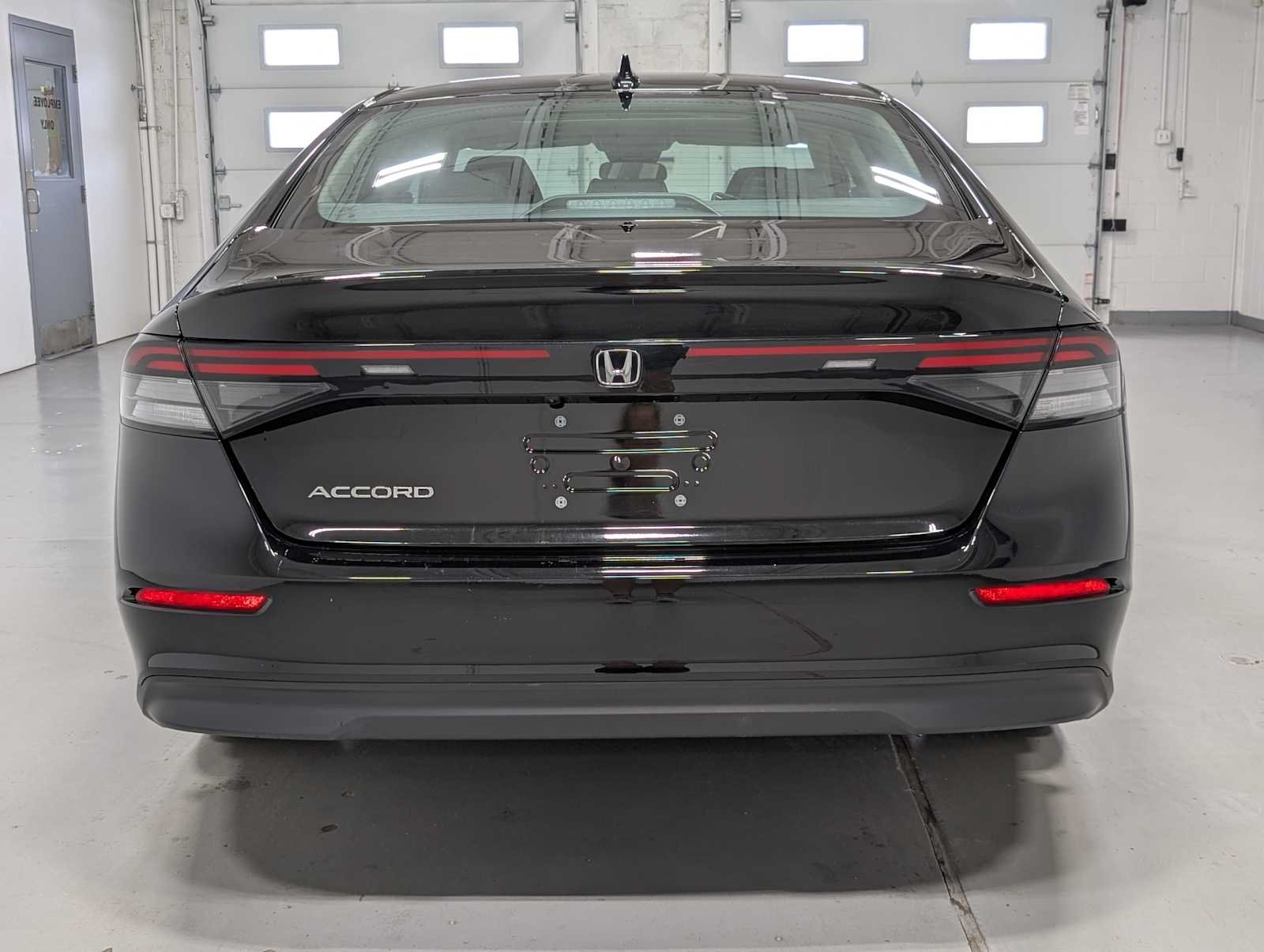 2023 Honda Accord EX - Photo 9