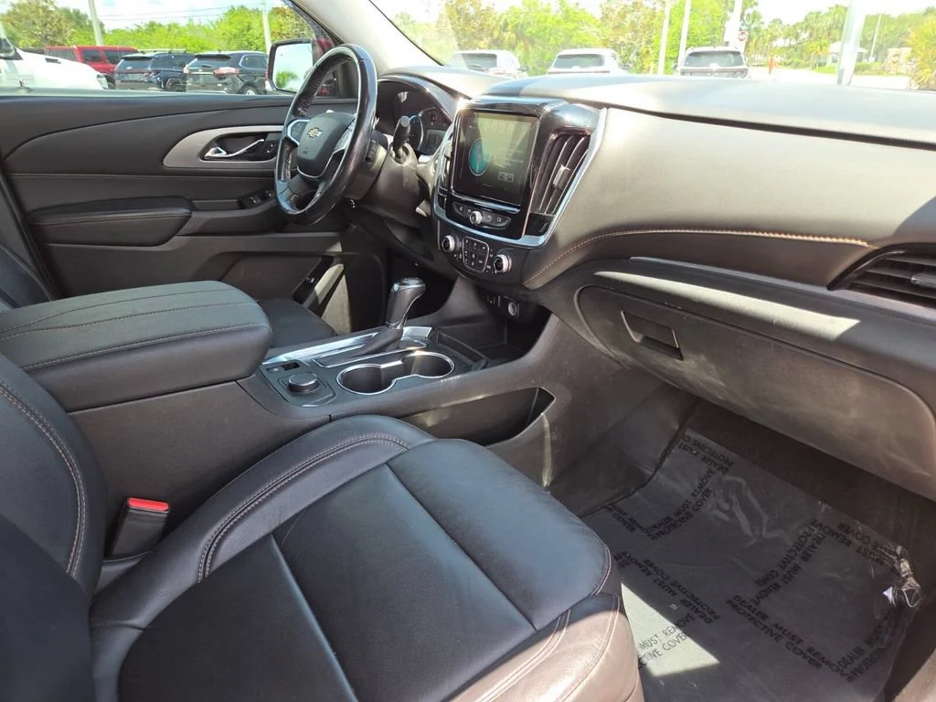 Used 2019 Cajun Red Tintcoat Chevrolet LT Leather image 14