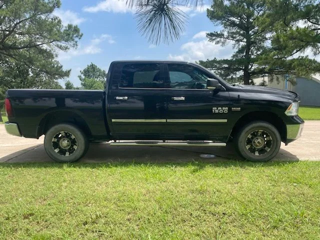 Used 2015 Black Ram Big Horn image 11