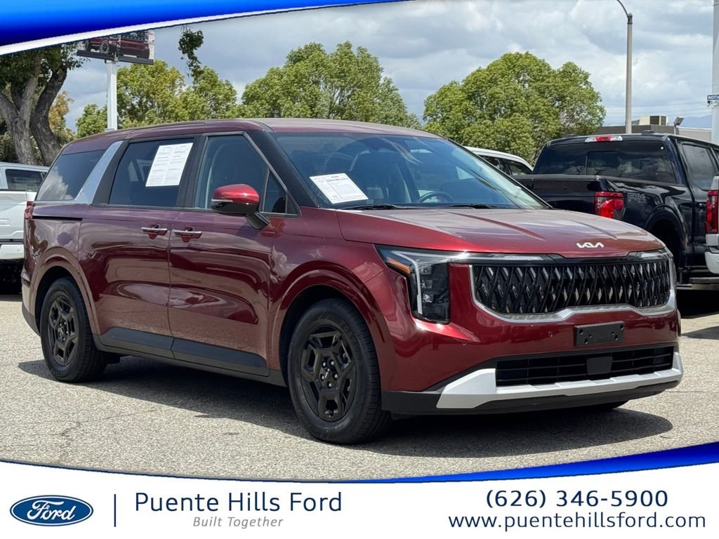2025 Kia Sedona LXS's photo