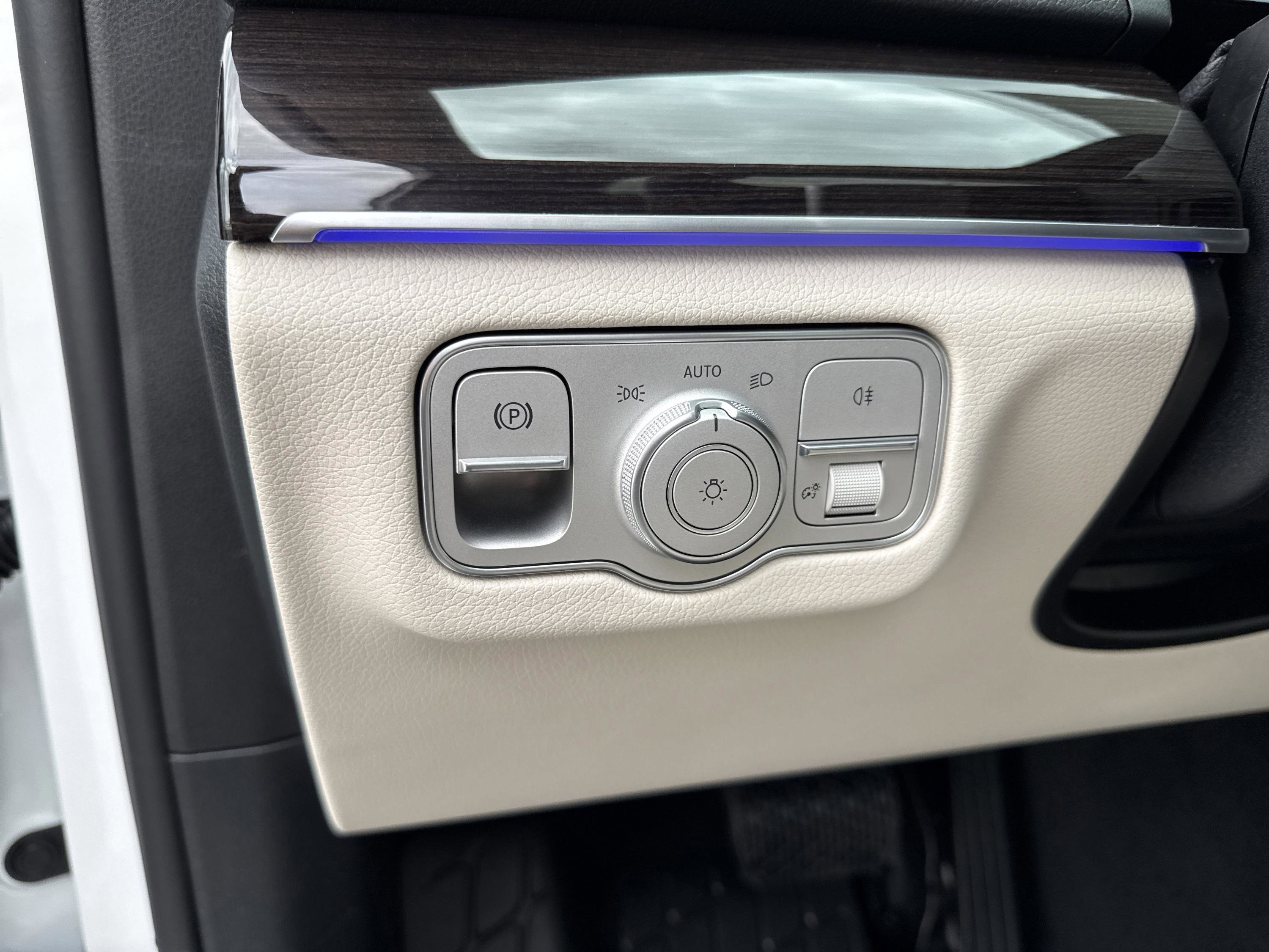 Certified Used 2026 Polar White Mercedes-Benz GLE 450 image 22