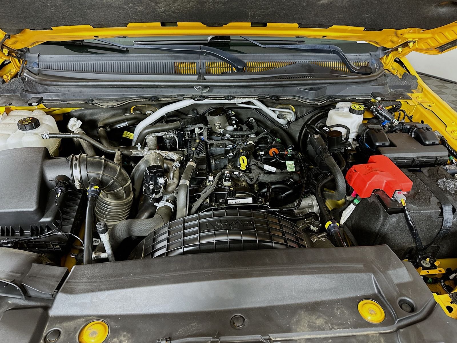 Used 2022 Cyber Orange Metallic Tricoat Ford Lariat image 27