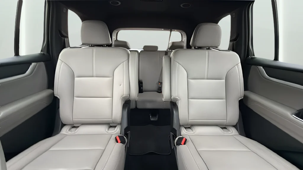 Used 2026 Red GMC Elevation image 25