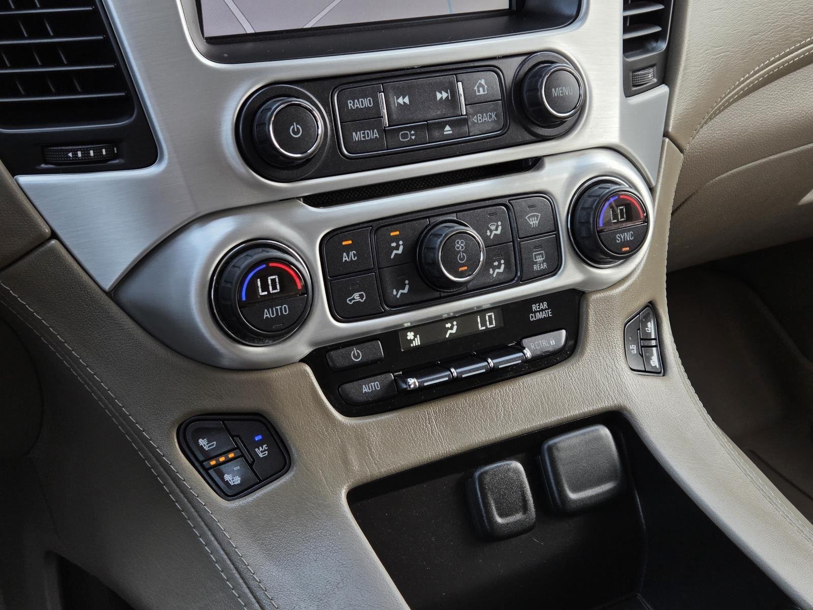 Used 2015 Champagne Silver Metallic GMC SLT image 26