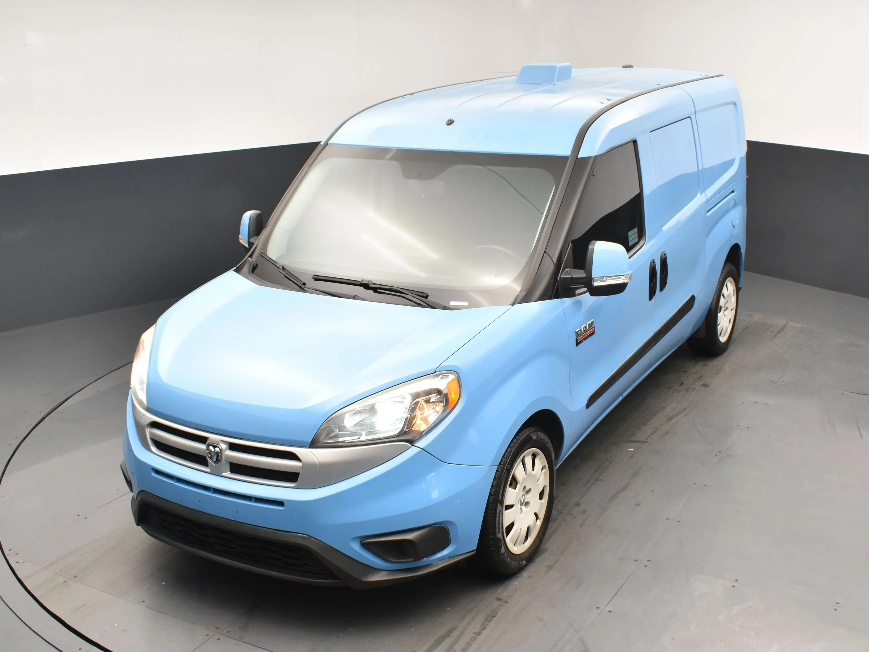 Used 2017 Blue RAM Tradesman SLT image 21