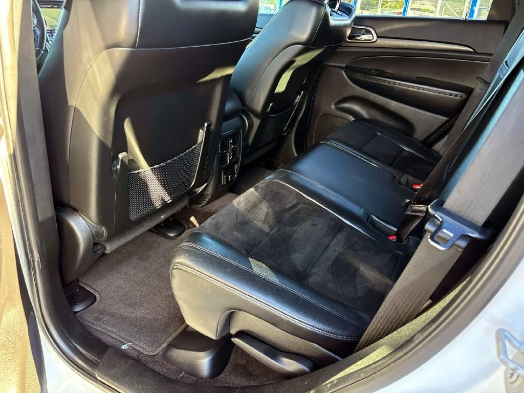 Used 2018 Bright White Clearcoat Jeep Altitude image 10