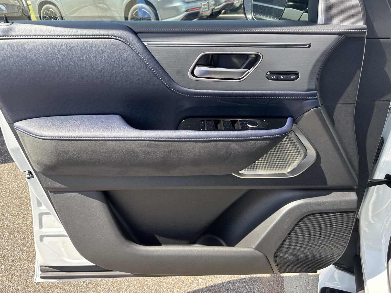 2026 INFINITI QX80 Sport - Photo 15