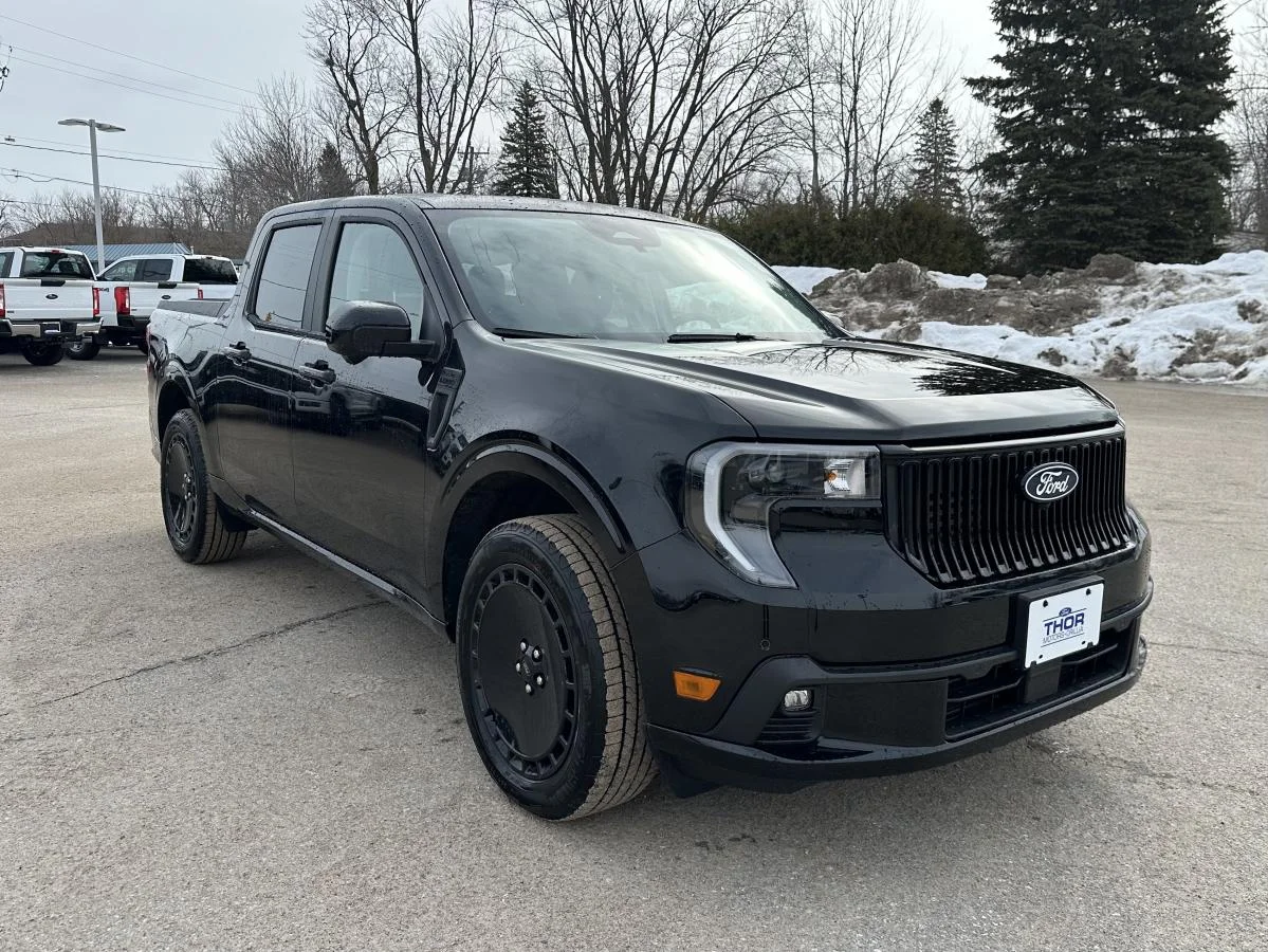 Used 2026 Black Ford Lobo High image 3