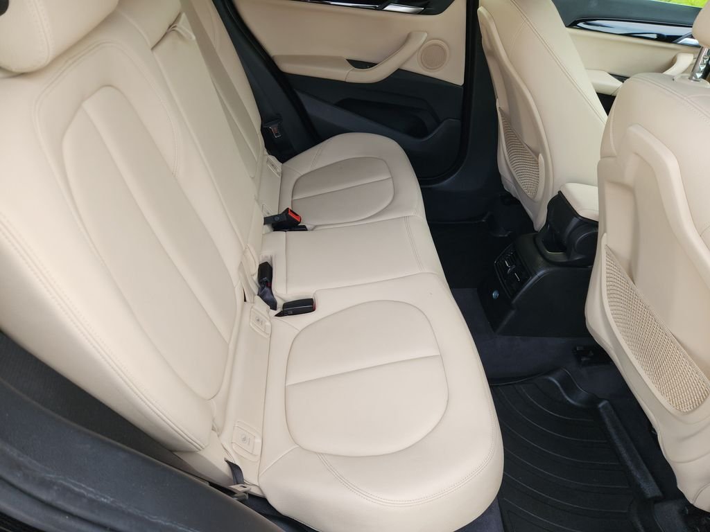 Used 2017 Jet Black BMW xDrive28i image 32