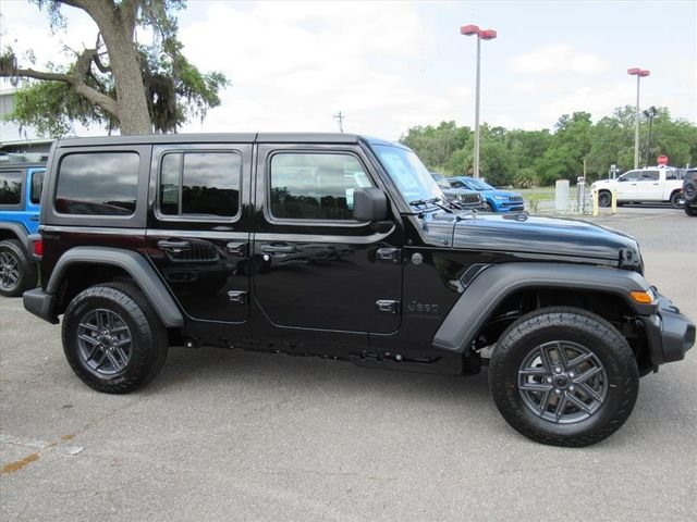 New 2026 Black Clear-Coat Exterior Paint Jeep Sport S image 2