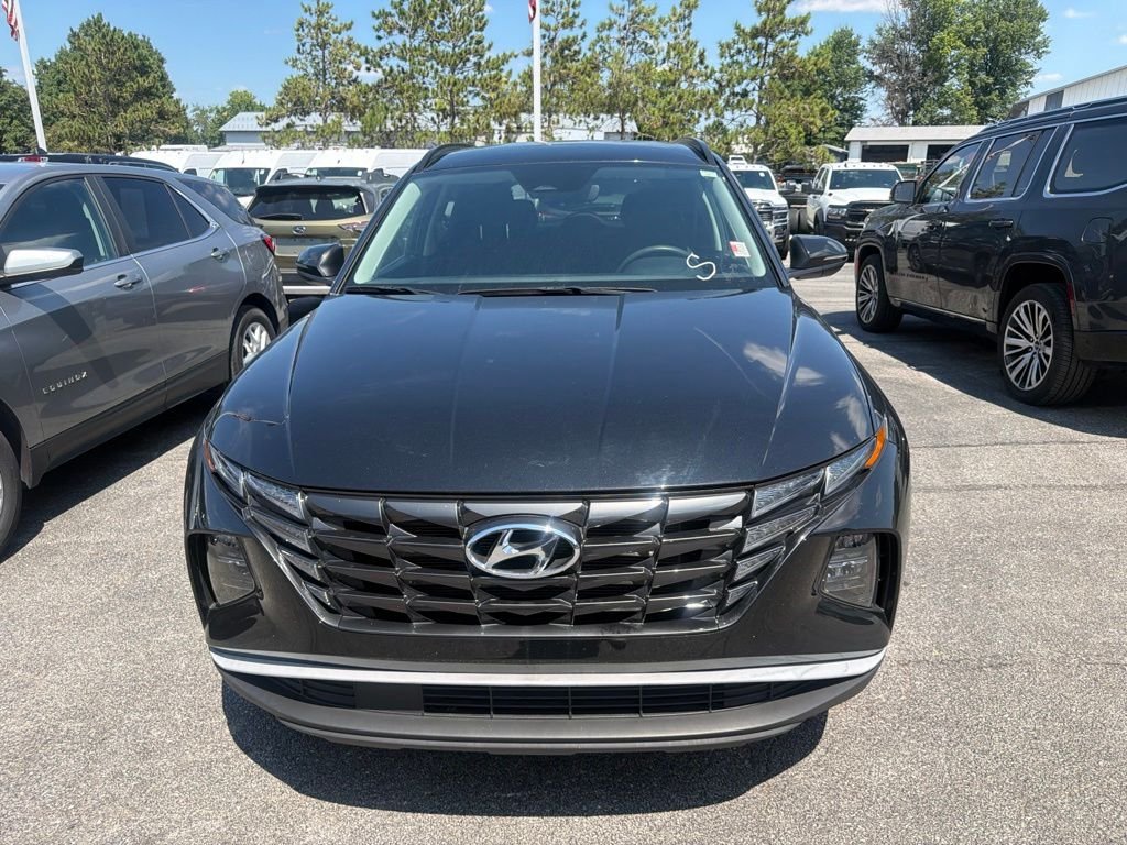 Used 2023 Black Hyundai SEL image 6